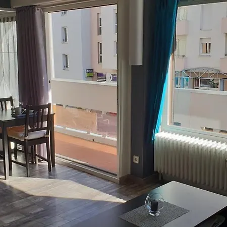 Studio Avenue Du Giffre Annemasse